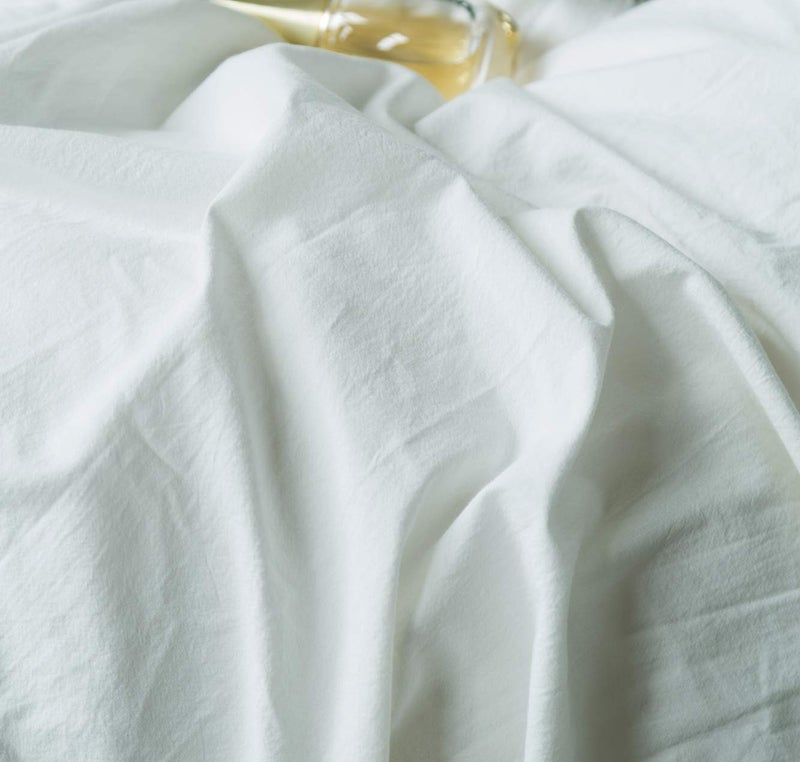 SUSYBAO White Vintage Ruffle Duvet Cover Queen 100% Washed Cotton White Farmhouse Duvet Cover Set 3 Pieces 1 White Lace Duvet Cover with Zipper Ties 2 Pillow Shams Luxury Soft Shabby Chic Bedding Set - Image 4